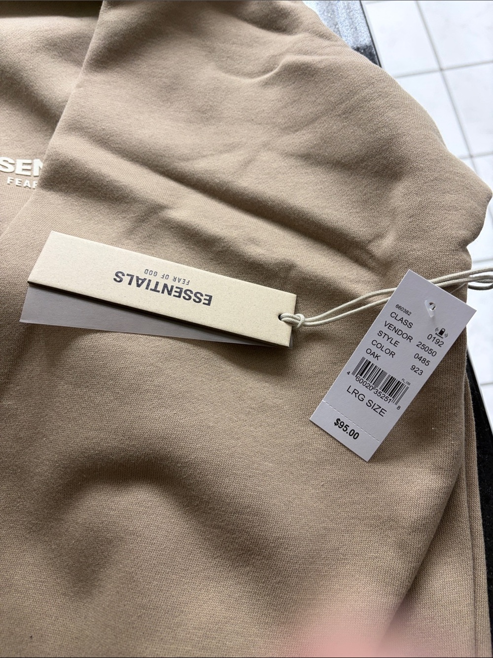 Fear of God ESSENTIALS Hoodie in Oak - Picture 3 of 8